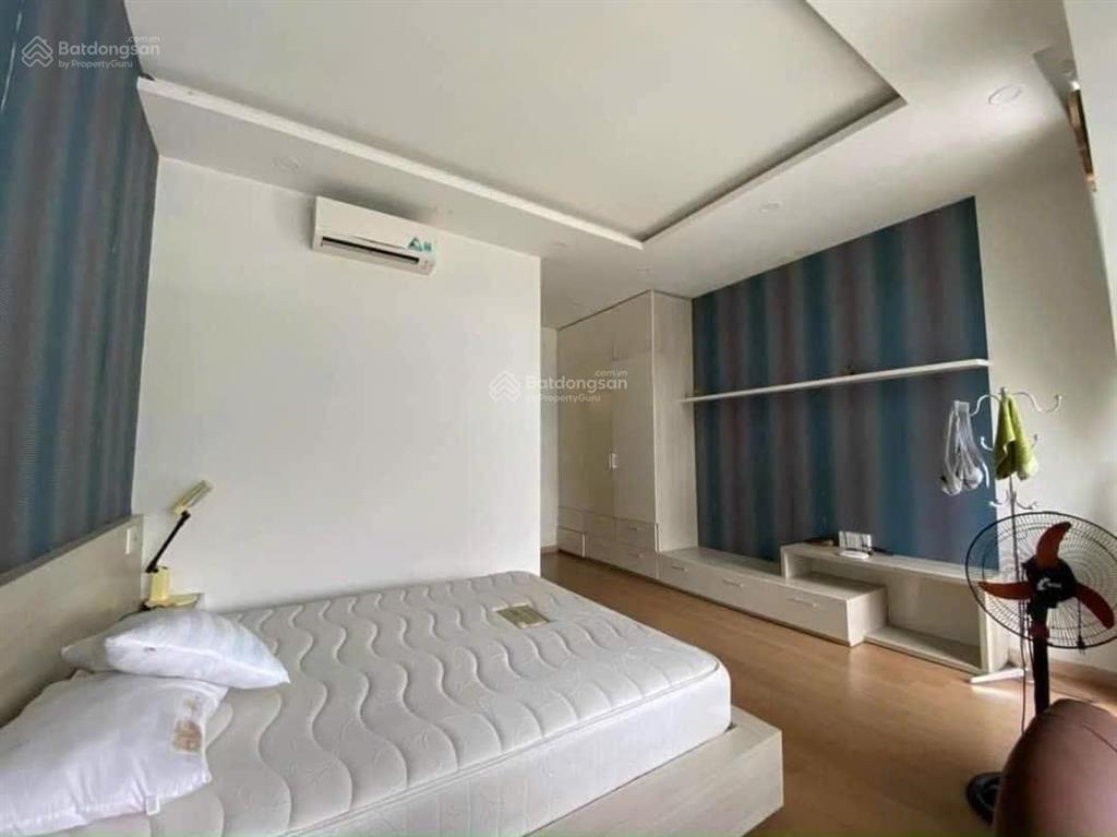 Cho thuê nhà 3 tầng 4pn mặt tiền dương đình nghệ đà nẵng vị trí gần biển sầm uất phố hàn quốc
