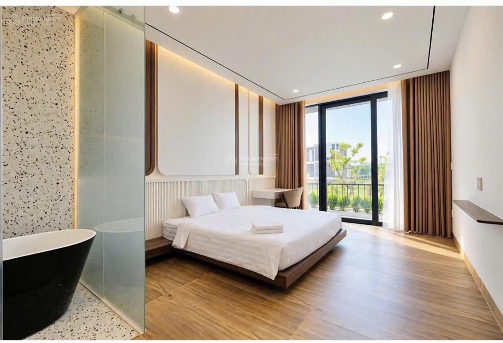 Cho thuê villa 6 phòng ngủ đường phan bá vành full nội thất trung tâm sơn trà có hồ bơi sân vườn