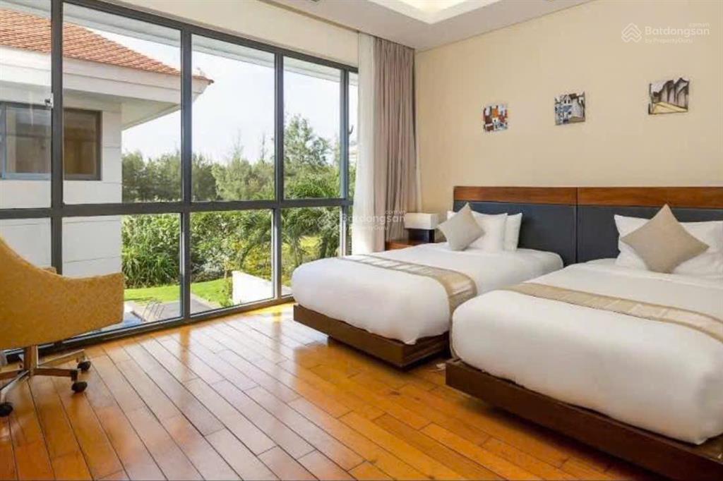 Cho thuê ocean villa 813m2 view trực diện biển full nội thất 5 phòng ngủ khép kín cao cấp siêu vip