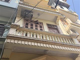 Bán nhà riêng tại ngõ 342 hạ đình, 9,5 tỷ, 34 m2 chính chủ hot