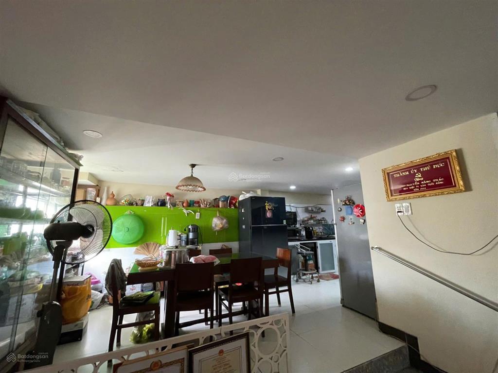 Bán toà chdv đường số 20, p. hiệp bình chánh, thủ đức. gần cách tttm gigamall phạm văn đồng ~500m