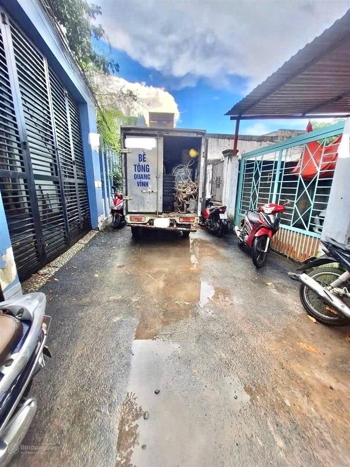 Chính chủ cần bán giá đã tốt còn hạ 200trchỉ còn 4.4t,ỷ  đất sát làng đhqg  120m2 (6m)vuông vức