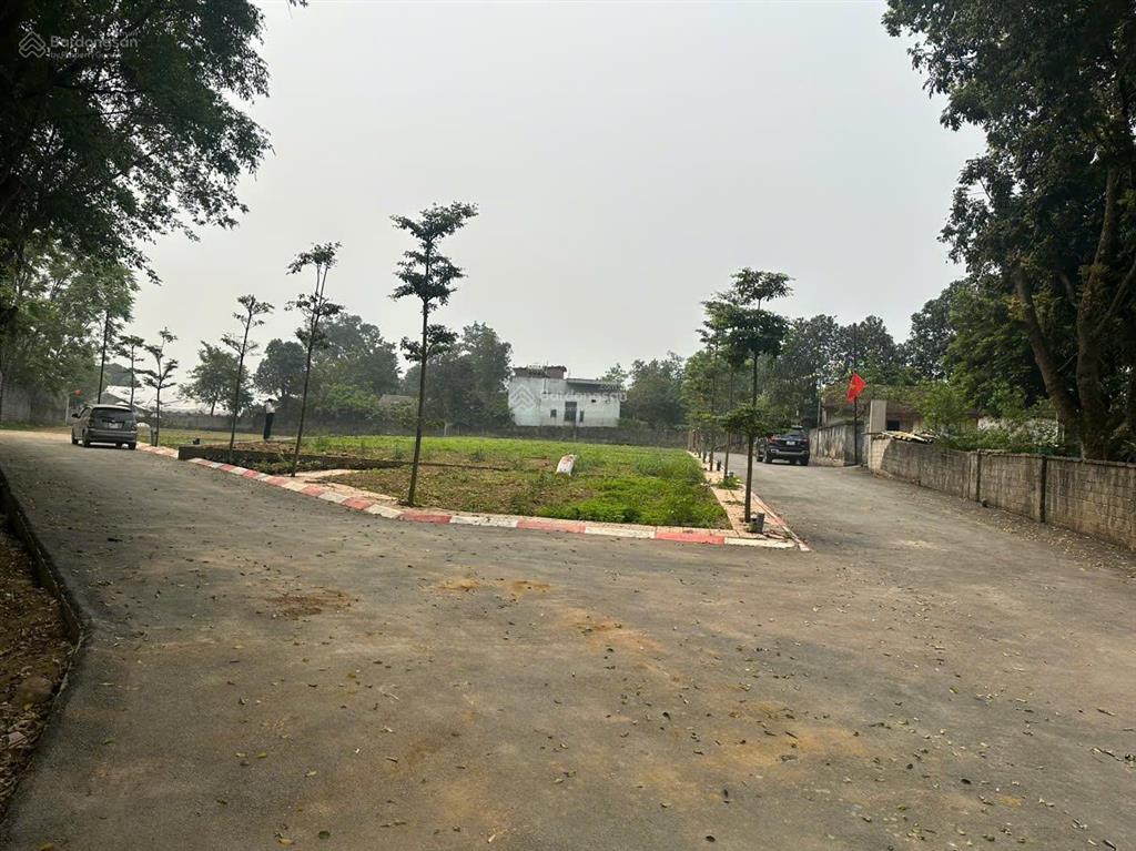 Bán lô đất trung tâm thôn đồi miễu, xã xuân mai, hà nội cách đường hồ chí minh. dt 80m2