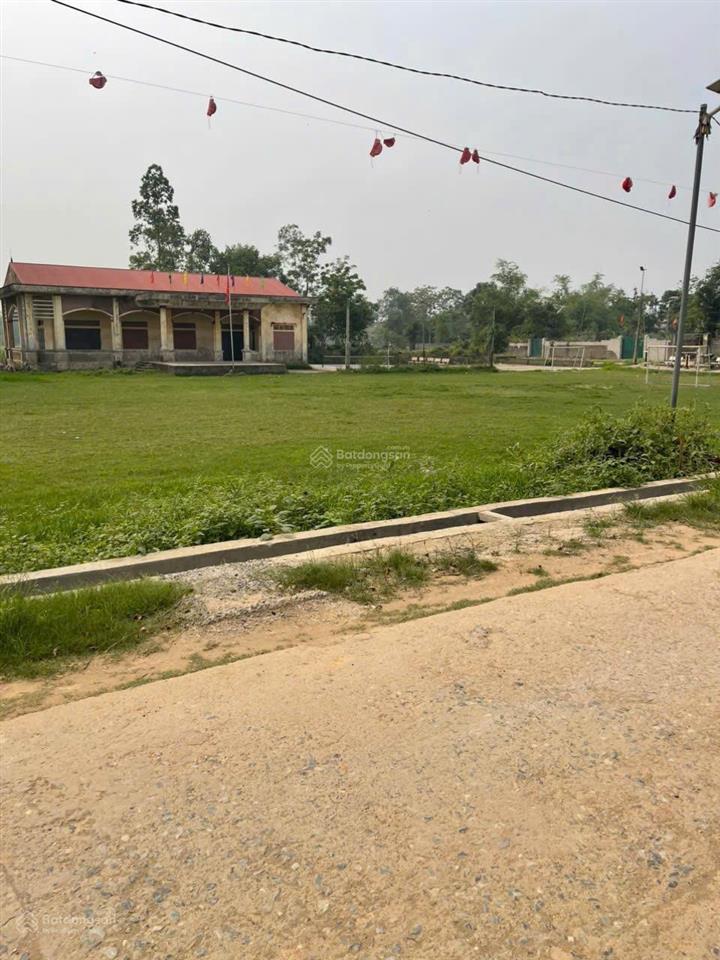 2. x tỷ 150m2 full thổ cư trục chính liên xã tại xã xuân mai thành phố hà nội.  0384 556 ***