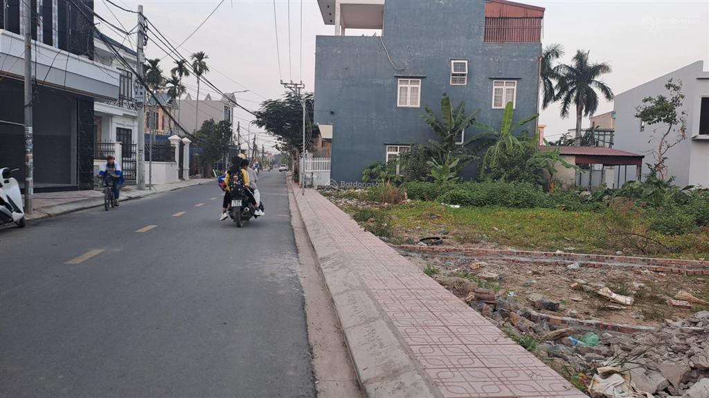 Bán đất mặt đường cát linh, hải an, hải phòng. dt 71.4m2. giá 3.6 tỷ