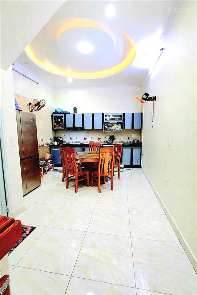 Nhà dân xây độc lập 3 tầng x 64m2 mặt ngõ phương lưu, hải an