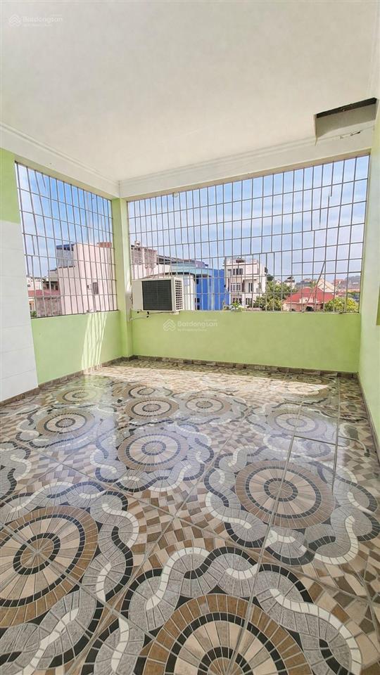 Nhà dân xây độc lập 3 tầng x 64m2 mặt ngõ phương lưu, hải an