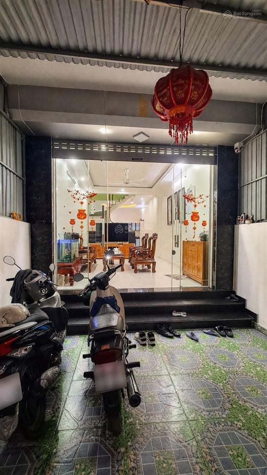 Nhà dân xây độc lập 3 tầng x 64m2 mặt ngõ phương lưu, hải an
