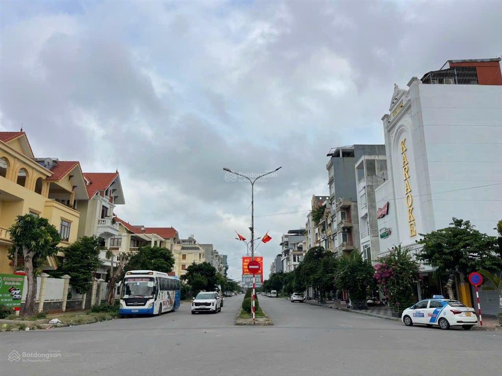 Đất mặt đường đôi 30m lô 27 lê hồng phong, hải phòng. dt 60m2