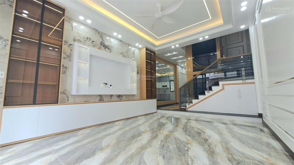 Nhà 4 tầng thang máy tđc phường đằng hải, hải an