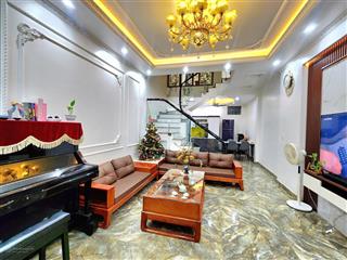 Nhà 3,5 tầng đằng hải, ngõ trước nhà rộng 3,7m