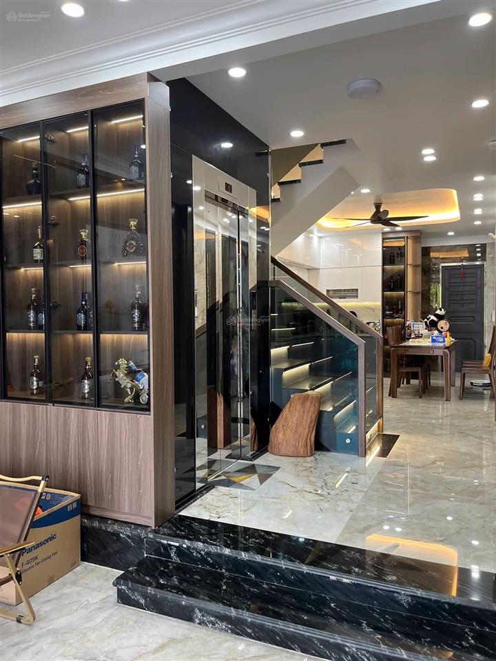 Nhà 4 tầng thang máy tđc đằng hải, view công viên