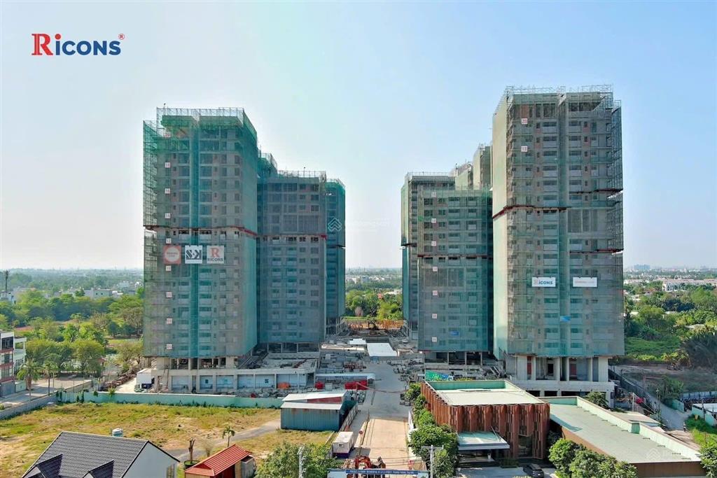 Bán căn 3pn 2wc tháp b chênh lệch thấp.  0981 374 ***