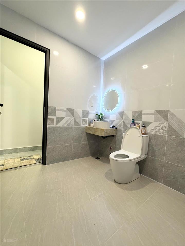 Bán nhà hẻm oto thông tứ hướng hoàng diệu  dã tượng ( 7,8 tỷ )