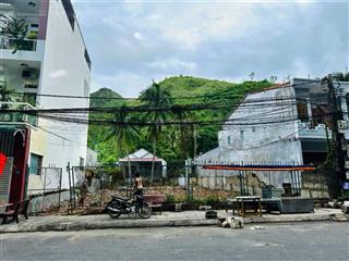 Bán lô đất đường dương hiến quyền đoạn gần khách sạn mường thanh gần biển ( 437,9m2  ngang 15m )