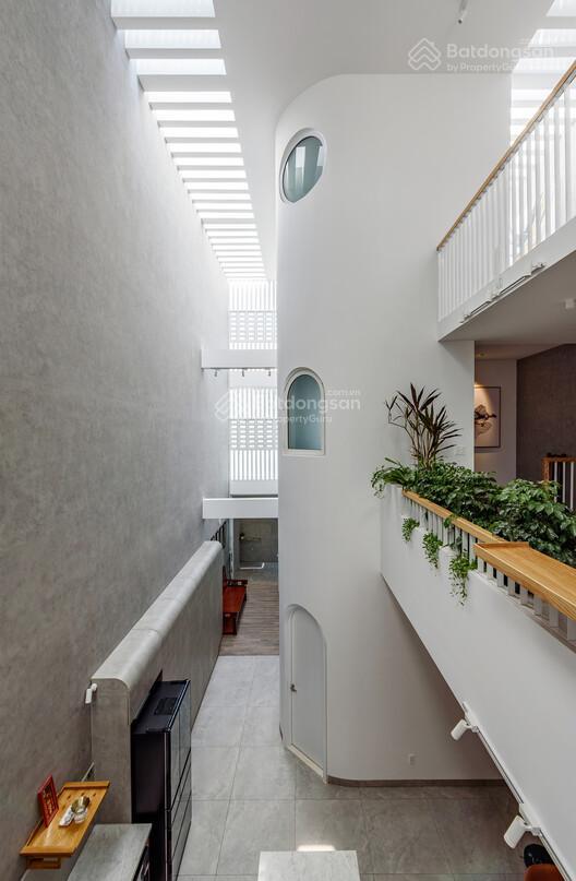 Bán nhà đang xây dựng 200m2 giá 6 tỷ 678tr. gần khu sinh thái eco retreat.   0394 000 *** oanh