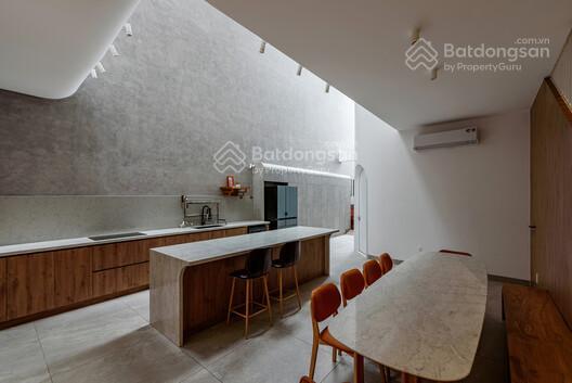 Bán nhà đang xây dựng 200m2 giá 6 tỷ 678tr. gần khu sinh thái eco retreat.   0394 000 *** oanh