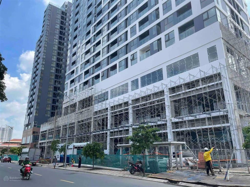 Daqua quận 8 ,tt 5,4 tỷ nhận shop ngay view đường bến bình đông sầm uất.  0394 000 *** oanh