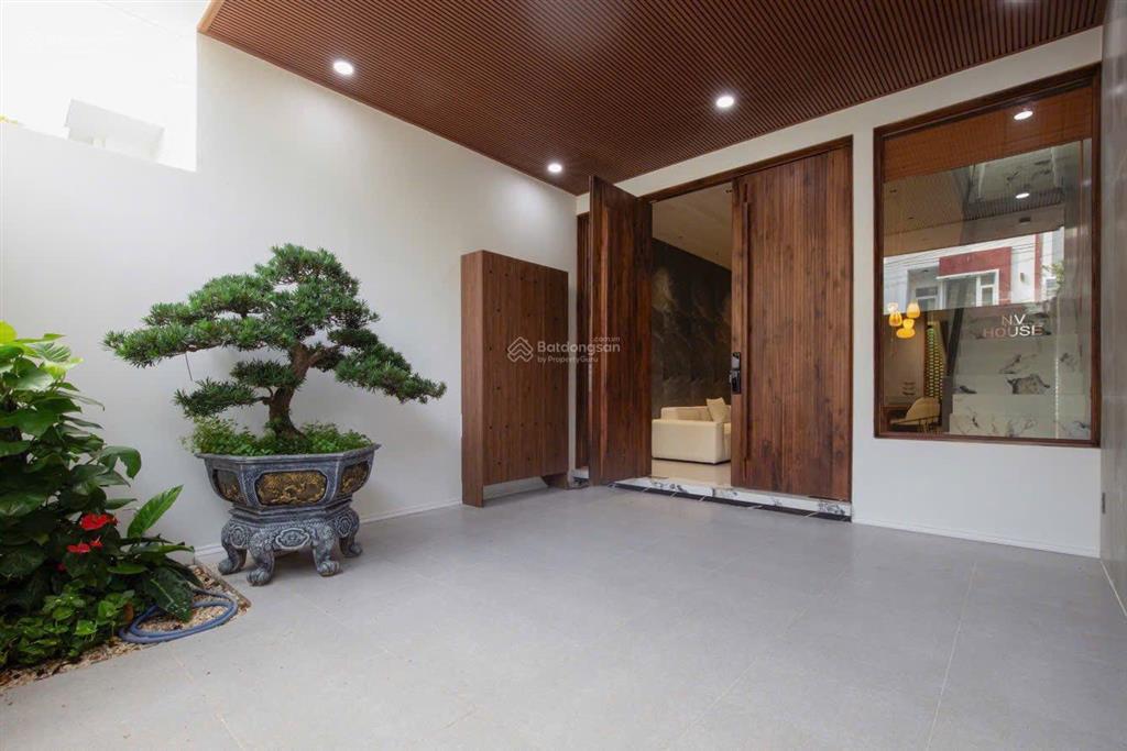 Nhà phố gần chợ bình chánh 4 tầng giá 8,8tỷ. vị trí đẹp, vào ở ngay, giá tốt!  0394 000 *** oanh