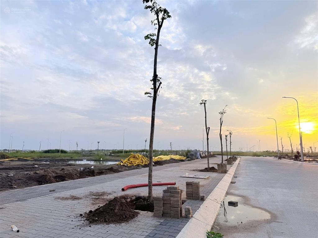 Đất thổ cư, mai bá hương 120m2 tt trước 1,5 tỷ công chứng ngay. xd tự do.   0394 000 *** oanh