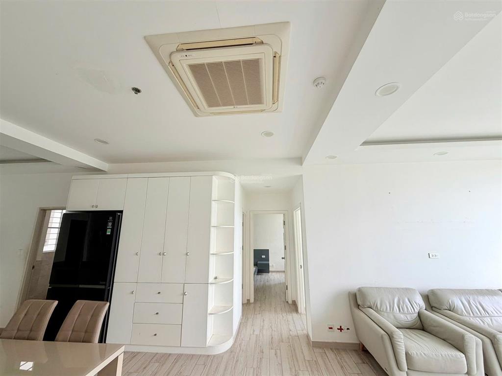 Bán căn hộ la casa  92m². 2pn, 2wc. giá 5 tỷ. quận 7 | sổ hồng cầm tay.  0394 000 *** oanh