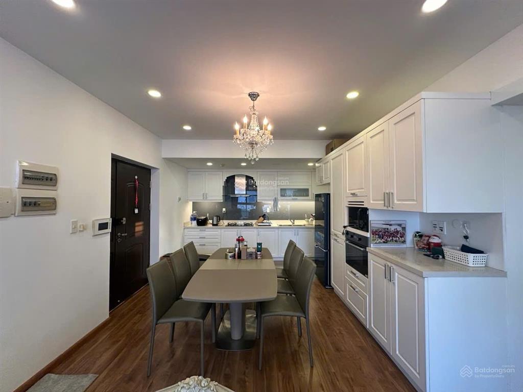 Bán căn hộ happy valley, 100m², 3pn  2wc. giá 9,1 tỷ. phú mỹ hưng, quận 7.  0394 000 *** oanh