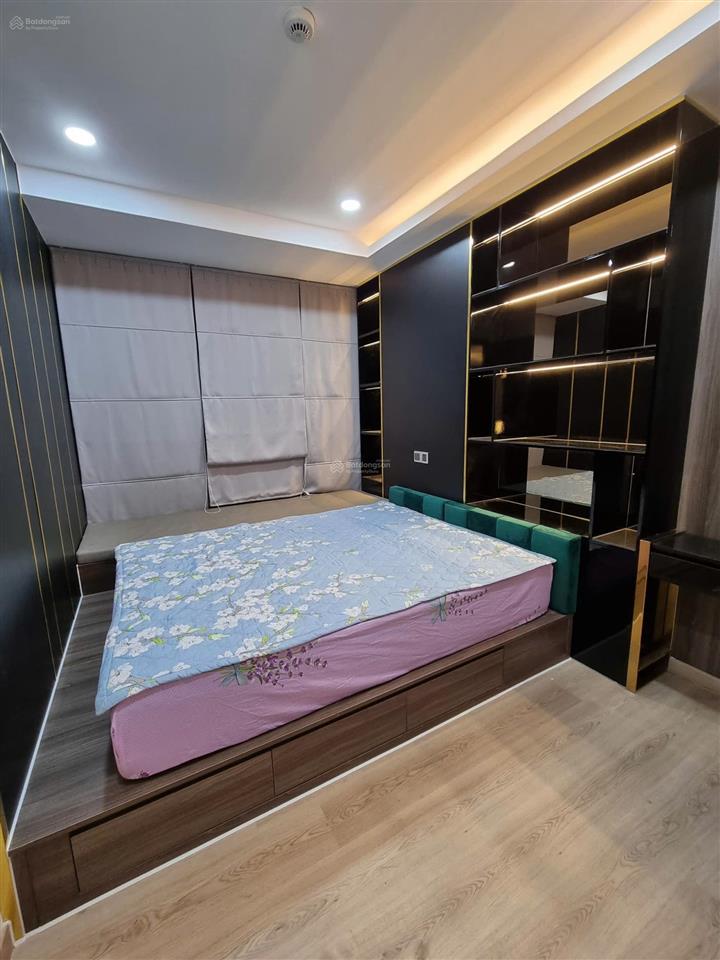 Bán căn hộ 2pn2wc. phú mỹ hưng, q7. giá 10 tỷ.  xem nhà 0394 000 *** kiều oanh