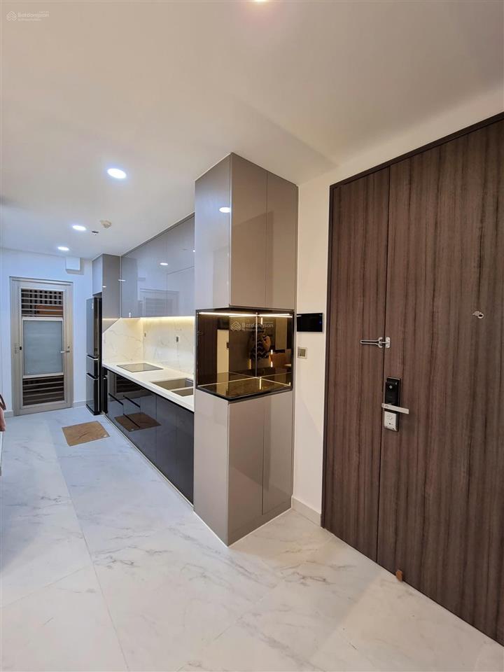 Bán căn hộ 2pn2wc. phú mỹ hưng, q7. giá 10 tỷ.  xem nhà 0394 000 *** kiều oanh