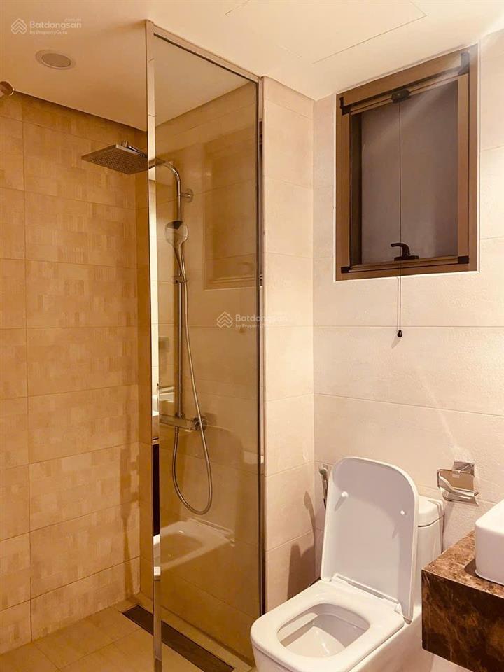 Bán căn hộ 2pn2wc. phú mỹ hưng, q7. giá 10 tỷ.  xem nhà 0394 000 *** kiều oanh