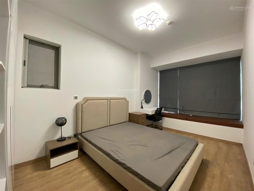 Bán căn hộ midtown the signature m7  phú mỹ hưng q 7. dt 79.91m2. giá 9.6 tỷ. 0394 000 *** oanh