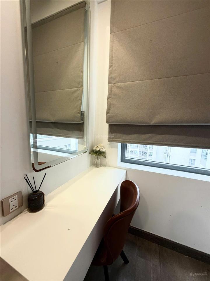 Bán căn hộ 2pn  2wc.boulevard, q 7. 69m2 giá 4.4 tỷ.nhà mới xem vào ở ngay.  0394 000 *** oanh