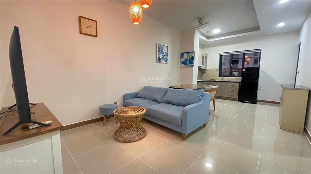 Bán căn hộ era town , q 7  block b2, tầng 12 .53m2, giá 2 tỷ 650tr.  0394 000 *** oanh