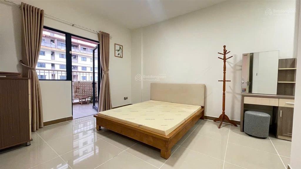 Bán căn hộ era town , q 7  block b2, tầng 12 .53m2, giá 2 tỷ 650tr.  0394 000 *** oanh