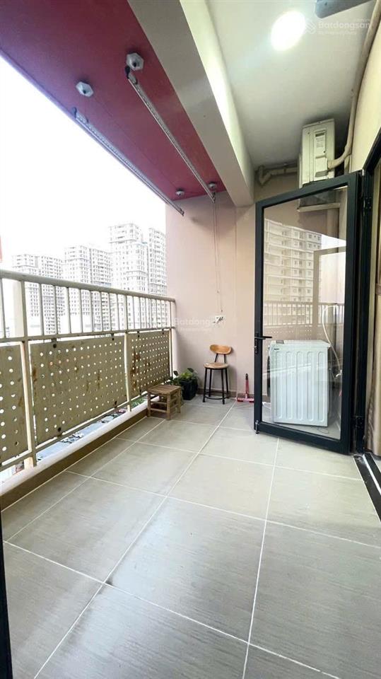 Bán căn hộ era town , q 7  block b2, tầng 12 .53m2, giá 2 tỷ 650tr.  0394 000 *** oanh