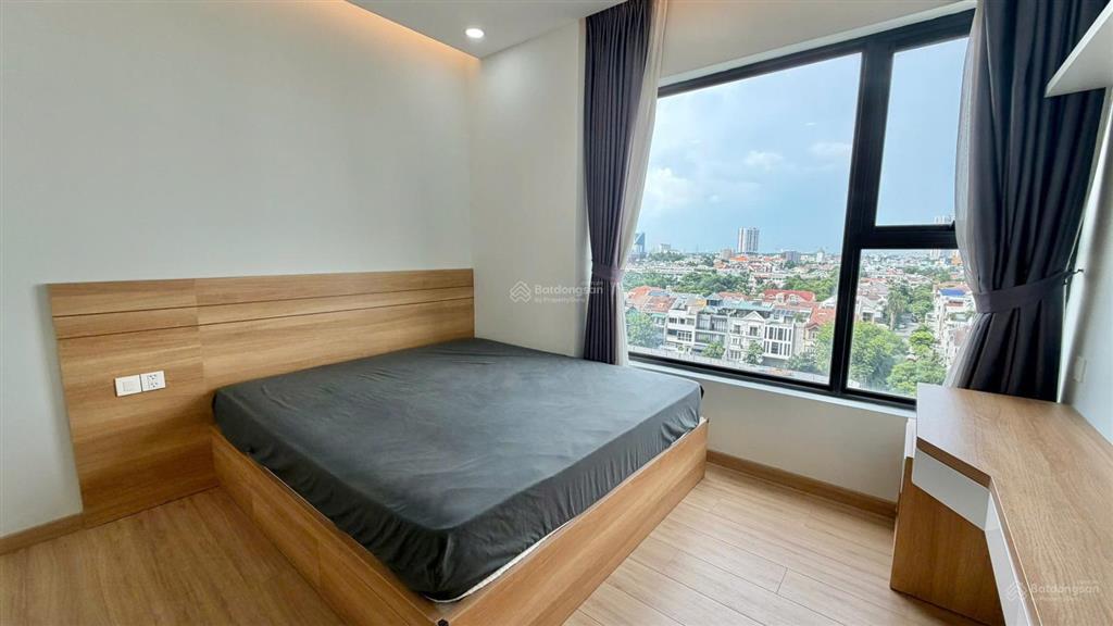Bán căn hộ ngay phú mỹ hưng, q 7, 83m2 , 3pn, giá 8.3 tỷ., đang có hd thuê.  0394 000 *** oanh