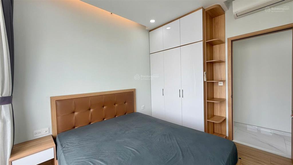 Bán căn hộ ngay phú mỹ hưng, q 7, 83m2 , 3pn, giá 8.3 tỷ., đang có hd thuê.  0394 000 *** oanh