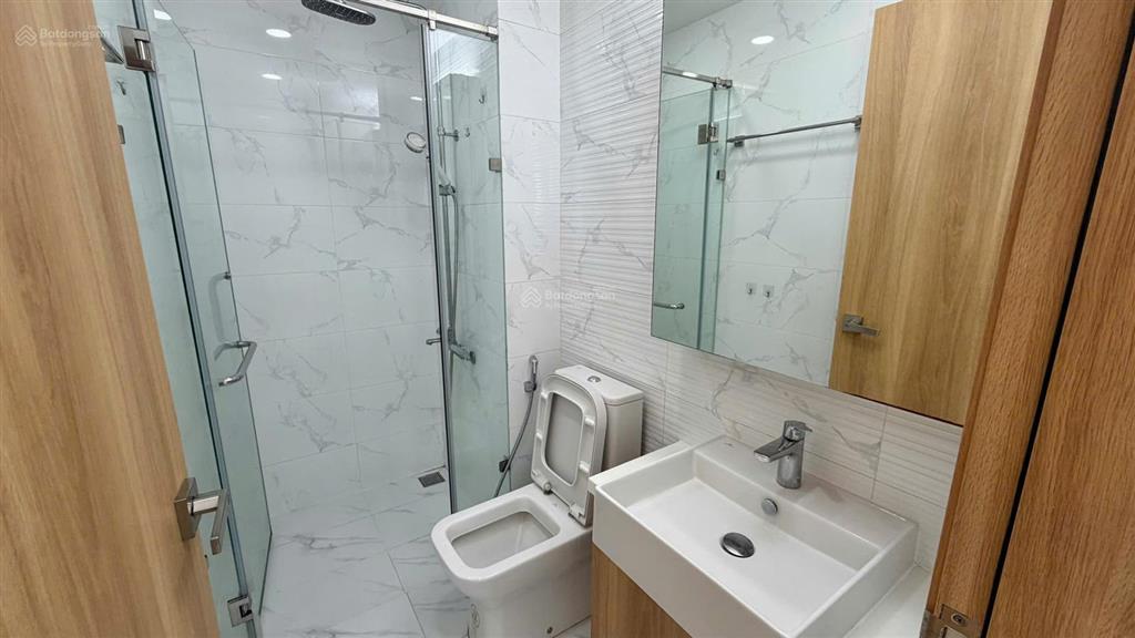 Bán căn hộ ngay phú mỹ hưng, q 7, 83m2 , 3pn, giá 8.3 tỷ., đang có hd thuê.  0394 000 *** oanh