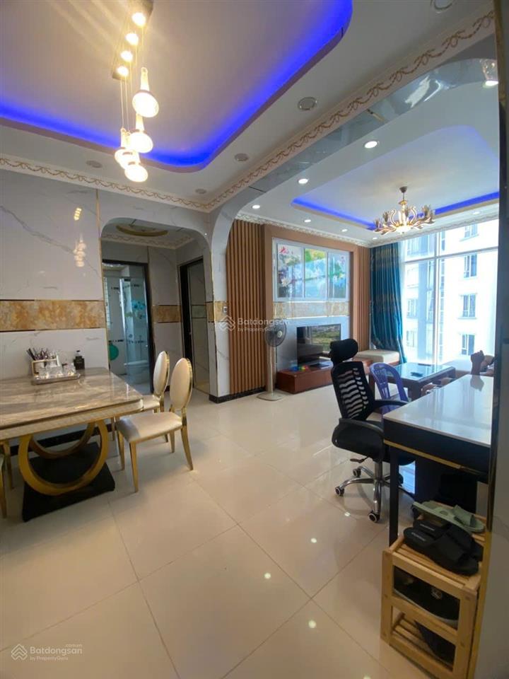 Bán căn hộ phú mỹ, q 7. 82m2, 2pn 2wc. giá 5.3 tỷ. tặng nội thất, view sông.  0394 000 *** oanh