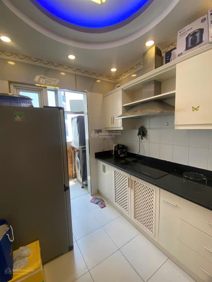 Bán căn hộ phú mỹ, q 7. 82m2, 2pn 2wc. giá 5.3 tỷ. tặng nội thất, view sông.  0394 000 *** oanh