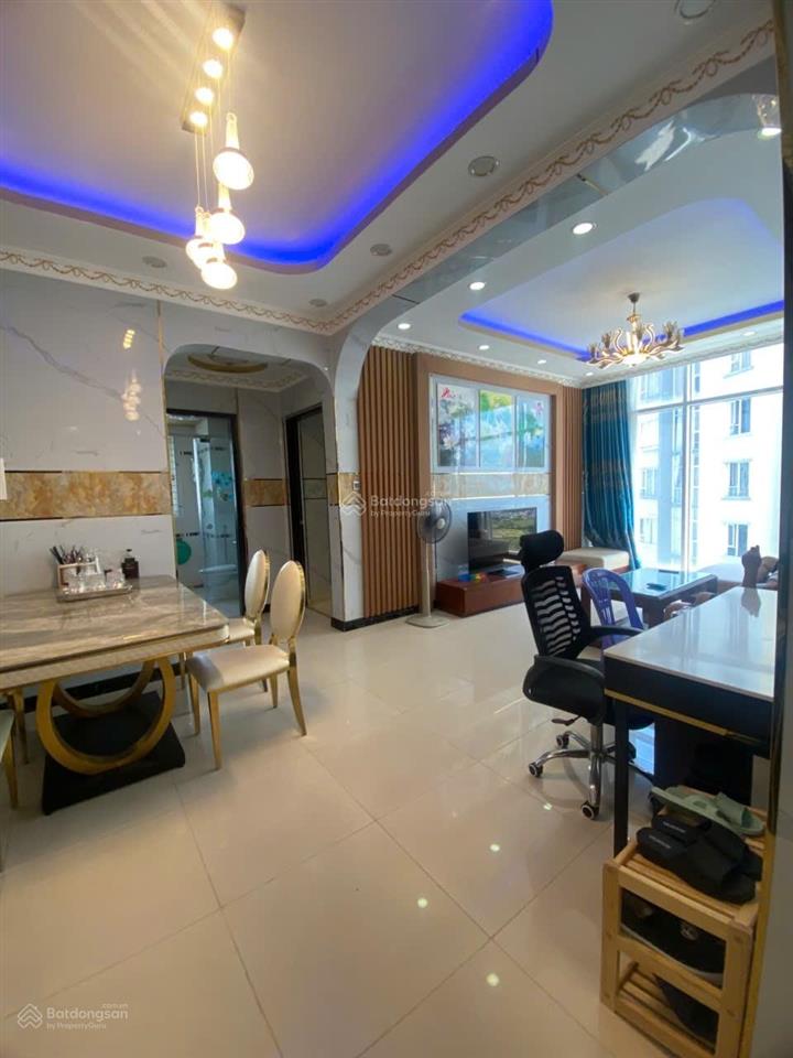 Bán căn hộ phú mỹ, q 7. 82m2, 2pn 2wc. giá 5.3 tỷ. tặng nội thất, view sông.  0394 000 *** oanh