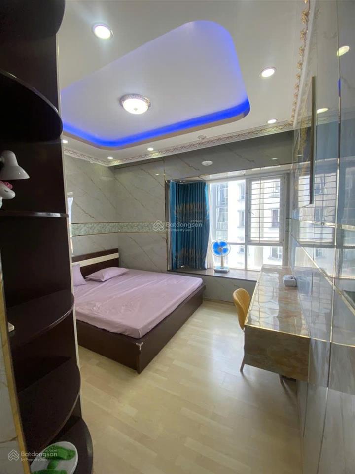 Bán căn hộ phú mỹ, q 7. 82m2, 2pn 2wc. giá 5.3 tỷ. tặng nội thất, view sông.  0394 000 *** oanh