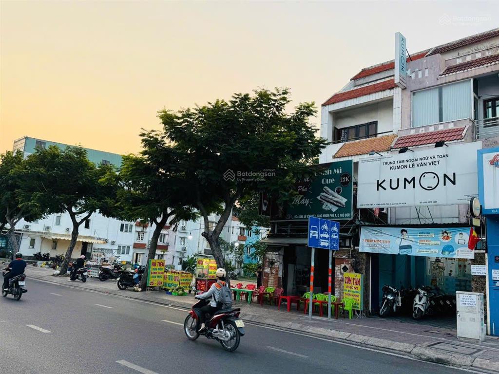 Cho thuê nhà nguyên căn mặt tiền lê văn việt vị trí đẹp, kinh doanh đa ngành nghề