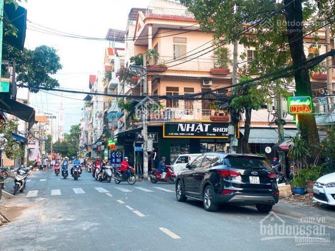 Siêu phẩm mt nguyễn hồng đào  bàu cát. dt 111m²  5 tầng. hđt 60tr. giá chỉ 20 tỷ còn tl