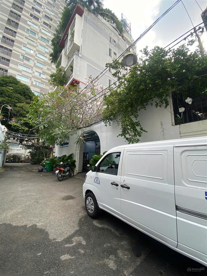 Cần bán nhà hxh số 2 cao thắng, p5, q3. dt 13x18m, 3 tầng. hđt 100tr. giá 71 tỷ tl