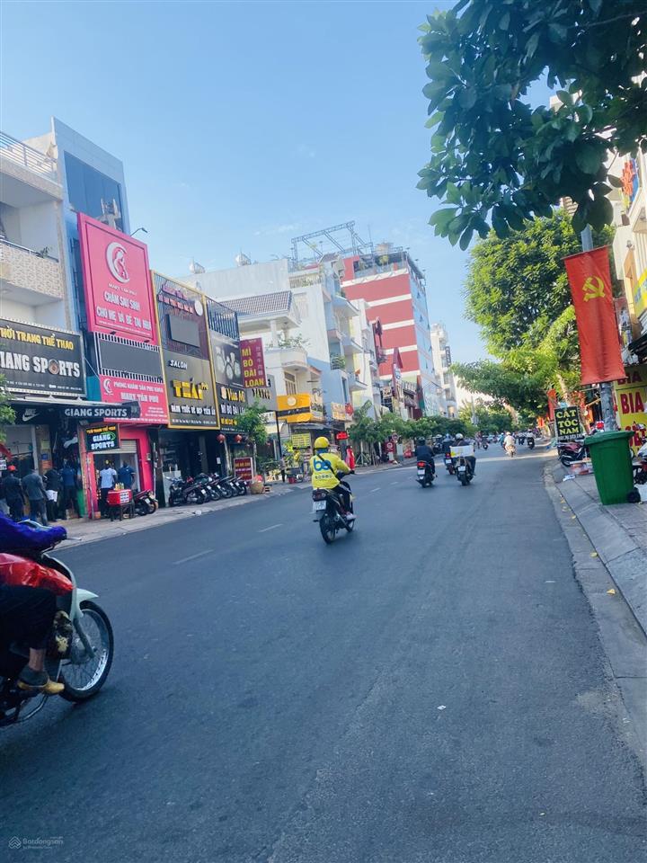 Bán nhà mặt tiền 179 tân sơn nhì, tp  nh 8.6 x 27m nở hậu 10m  4 tầng  42 tỷ