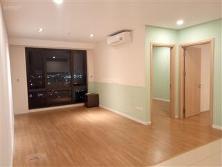 Bán căn 2 ngủ 70m2 2 ngủ 2 vệ sinh full đồ chung cư mipec long biên view hồ giá 6.5 tỷ 0829 911 ***