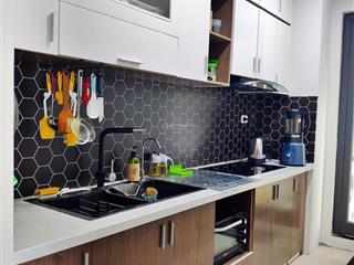 Chính chủ cho thuê chung cư homeland thượng thanh 2 phòng ngủ 69m2 full đồ giá 10 triệu0916 393 ***