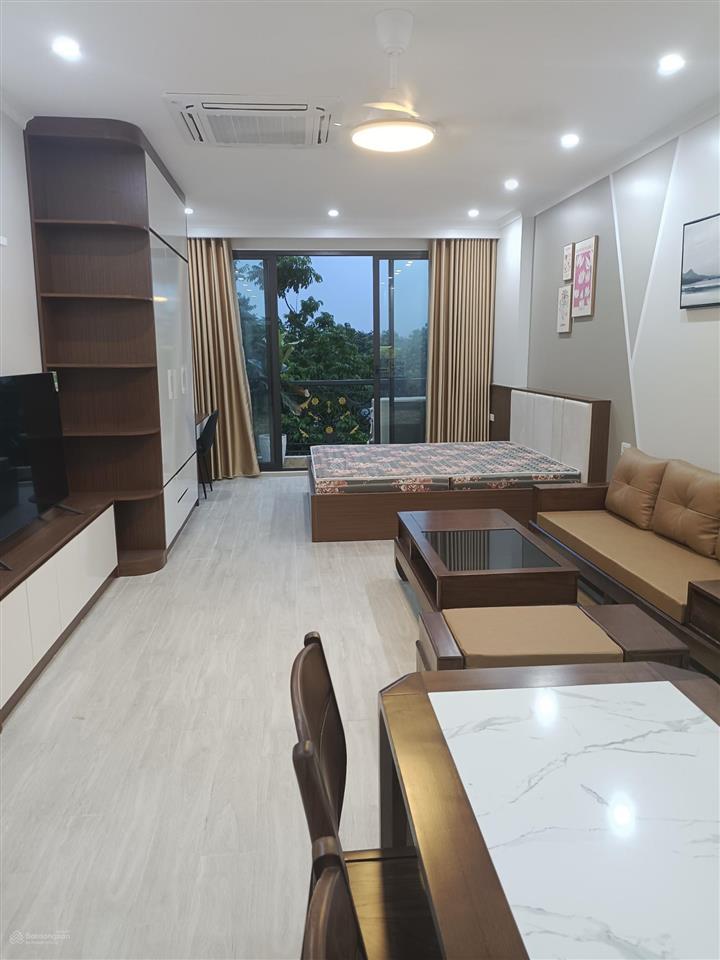 Cho thuê căn hộ đẹp 65m2 thiết kế studio phố hoàng như tiếp có ban công giá 7.5 triệu 0916 393 ***