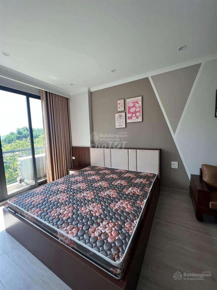 Cho thuê căn hộ đẹp 65m2 thiết kế studio phố hoàng như tiếp có ban công giá 7.5 triệu 0916 393 ***