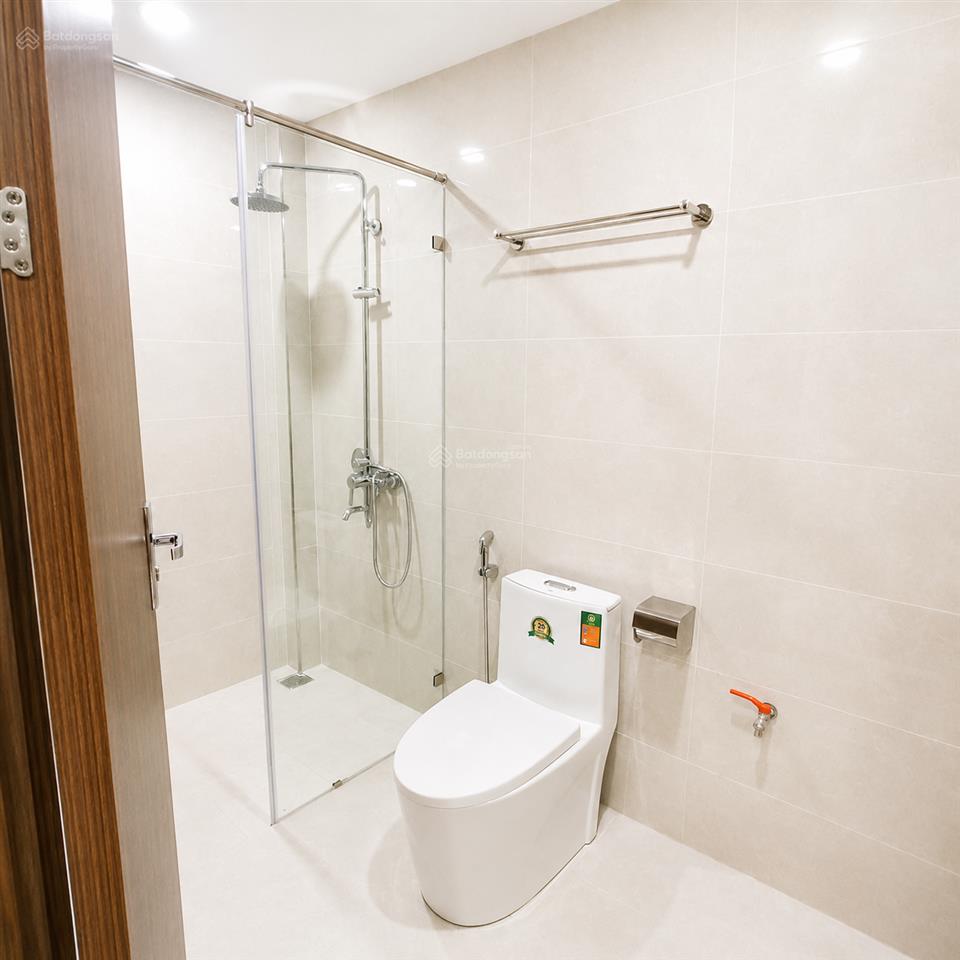 Cho thuê căn hộ 2 phòng ngủ 2wc 65m2 full đồ phố gia thượng gần trường pháp giá 8 triệu 0916 393 ***